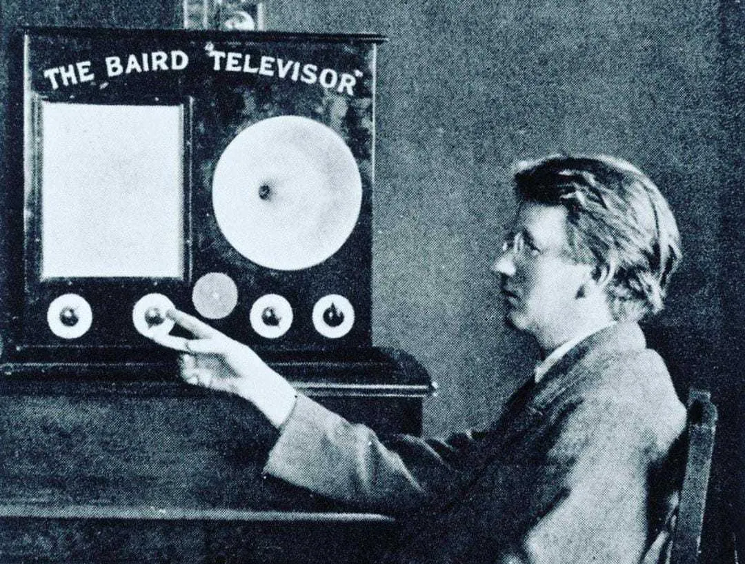 John Logie Baird: Penemu Televisi Pertama dan Momen Sejarahnya
