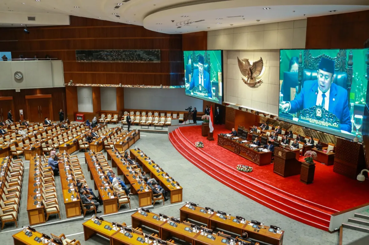 Analisis Latar Belakang Anggota DPR RI 2024-2029: Dominasi Elite dan Dinasti Politik