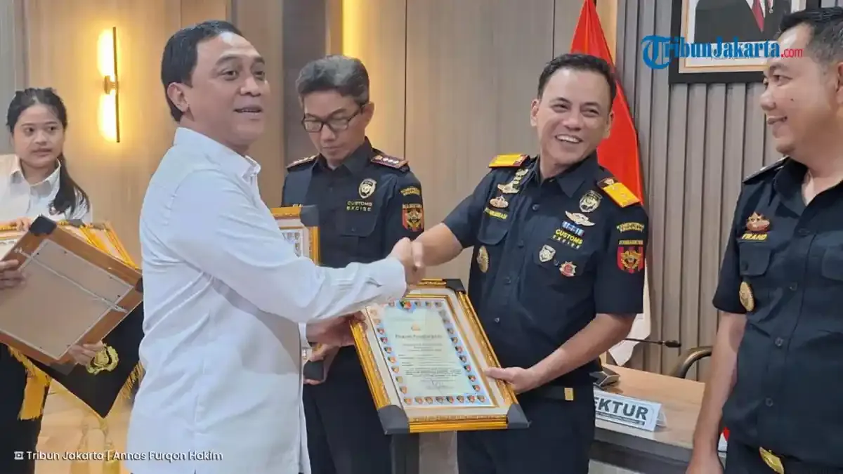 Bareskrim Polri Berikan Penghargaan kepada 63 Personel Lintas Instansi dalam Perang Melawan Narkoba