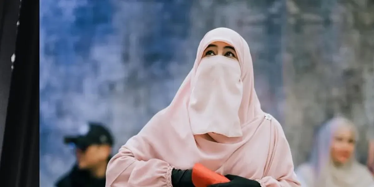 Umi Pipik Hiasi Rumah Bersama Anak-Anak Sambut Ramadan
