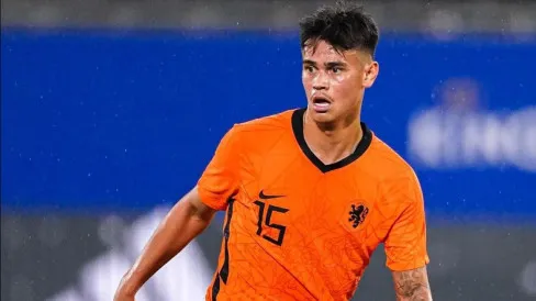 Mees Hilgers Terancam Free Agent Setelah Cedera dan Kontrak Mandek