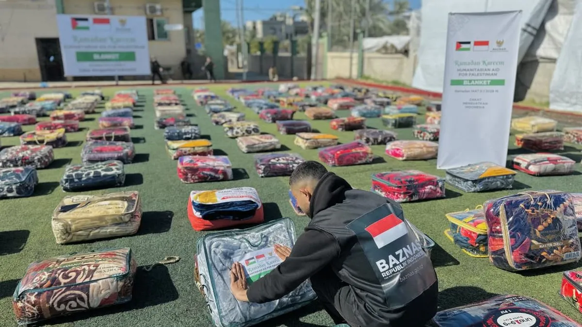BAZNAS Salurkan 300 Selimut untuk Pengungsi Gaza di Tengah Cuaca Dingin
