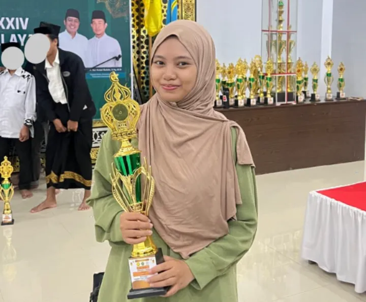 Mahasiswi BSA UIN Alauddin Sabet Dua Penghargaan Khat Dekorasi di MTQ 2026