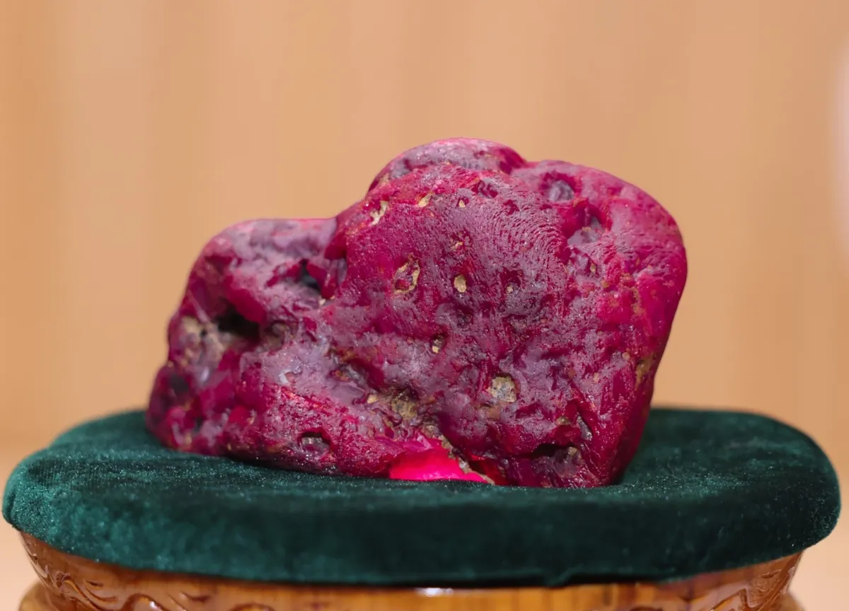 Penemuan Ruby Berat 11.000 Karat di Myanmar di Tengah Konflik