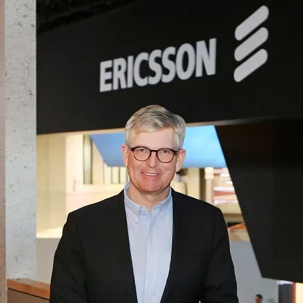 CEO Ericsson: Eropa Tertinggal dalam AI Tanpa Percepatan Jaringan 5G