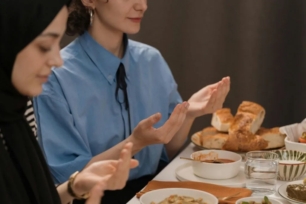 Jadwal Buka Puasa Semarang 25 Februari 2026
