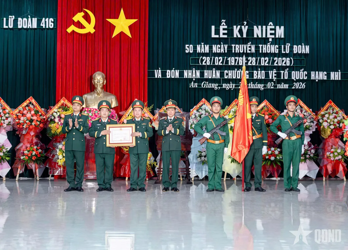 Brigade Lapis Baja ke-416 Raih Tanda Kehormatan Pertahanan Nasional Kelas Dua