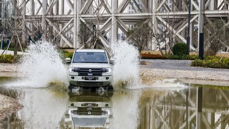 Denza B5 Dikenalkan di Indonesia Sebagai SUV Tangguh