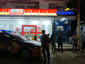 Kapolsek Gununghalu Ajak Warga Jaga Keamanan Selama Ramadhan