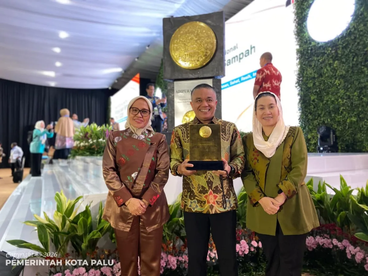 Kota Palu Raih Penghargaan Menuju Kota Bersih dari Kementerian LH