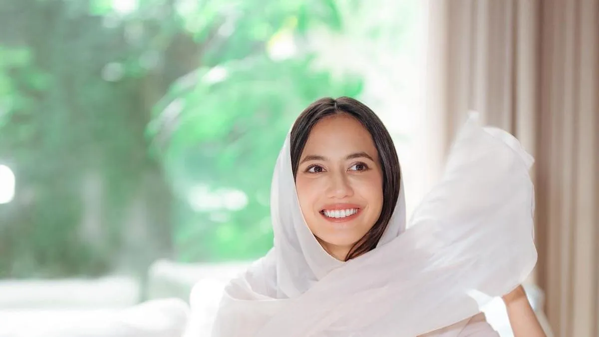 Inspirasi Outfit Nyaman dan Sopan untuk Perempuan Aktif di Ramadan