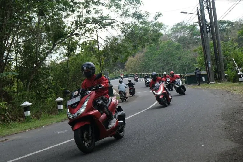 Tips Berkendara Aman Selama Ramadhan dari Asmo Sulsel