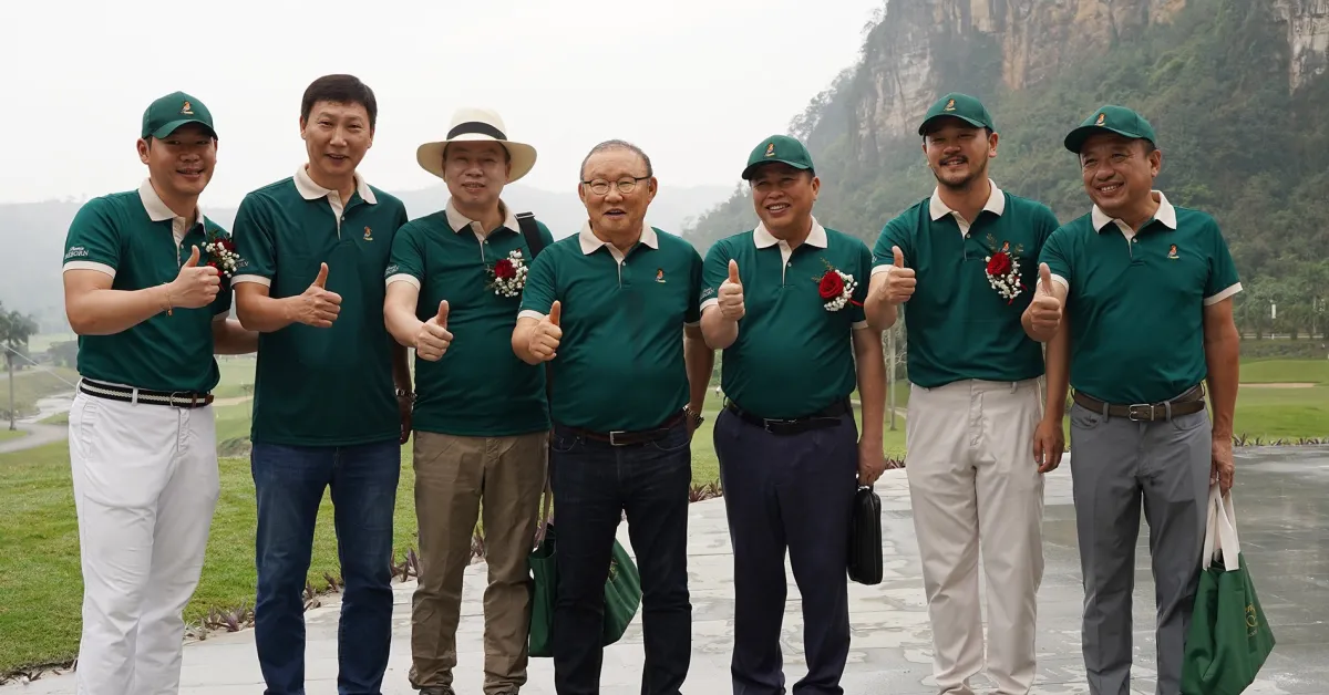 Pelatih Park Hang Seo Ikuti Turnamen Golf Bergengsi di Vietnam
