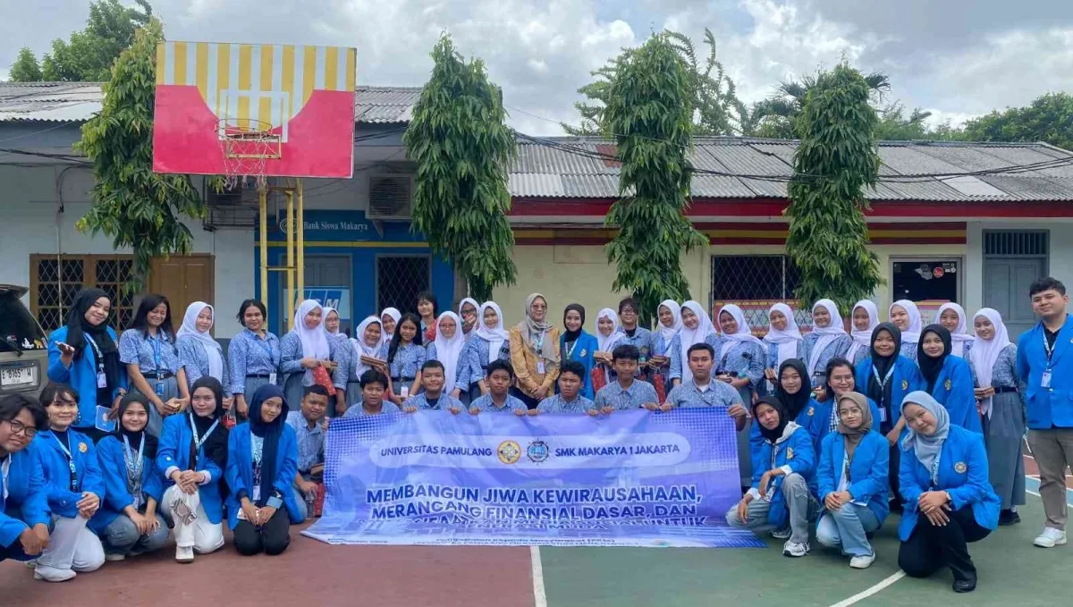 Peningkatan Kewirausahaan Digital Generasi Z di SMK Makarya 1 Jakarta
