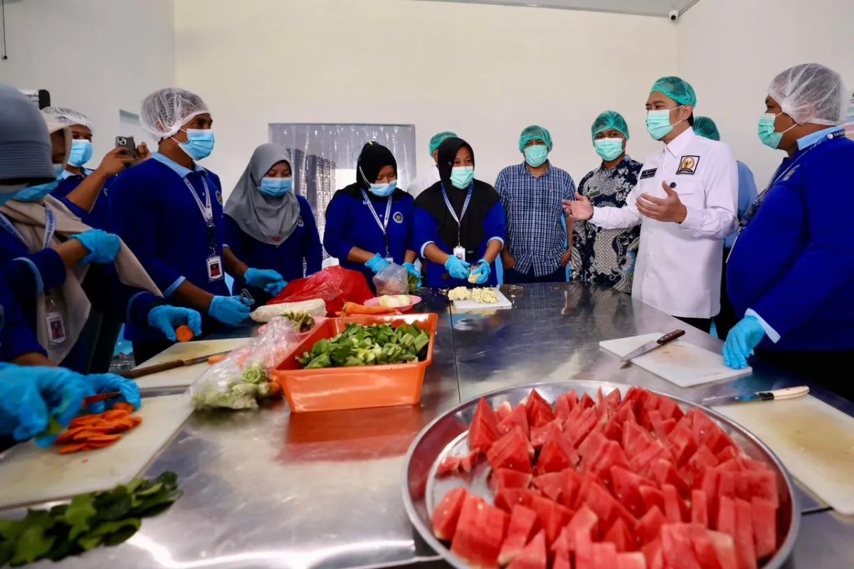 Ibas Ingatkan SPPG Jaga Kebersihan dan Gizi Program Makan Bergizi Gratis