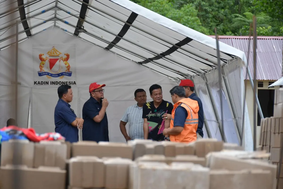 PT Semen Padang Sumbang Semen dan Sepablock untuk Pembangunan Huntap Korban Banjir