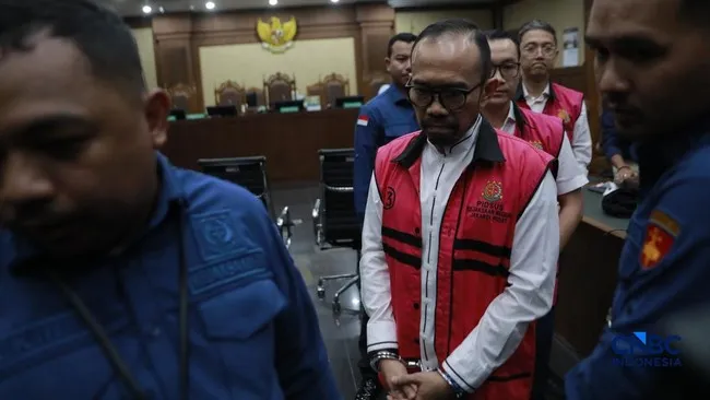 Tiga Mantan Pejabat Pertamina Dijatuhi Hukuman Penjara 9-10 Tahun