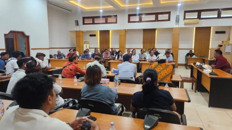 Ketua DPRD Klungkung Ingatkan Penerima Bansos Agar Patuh pada Aturan