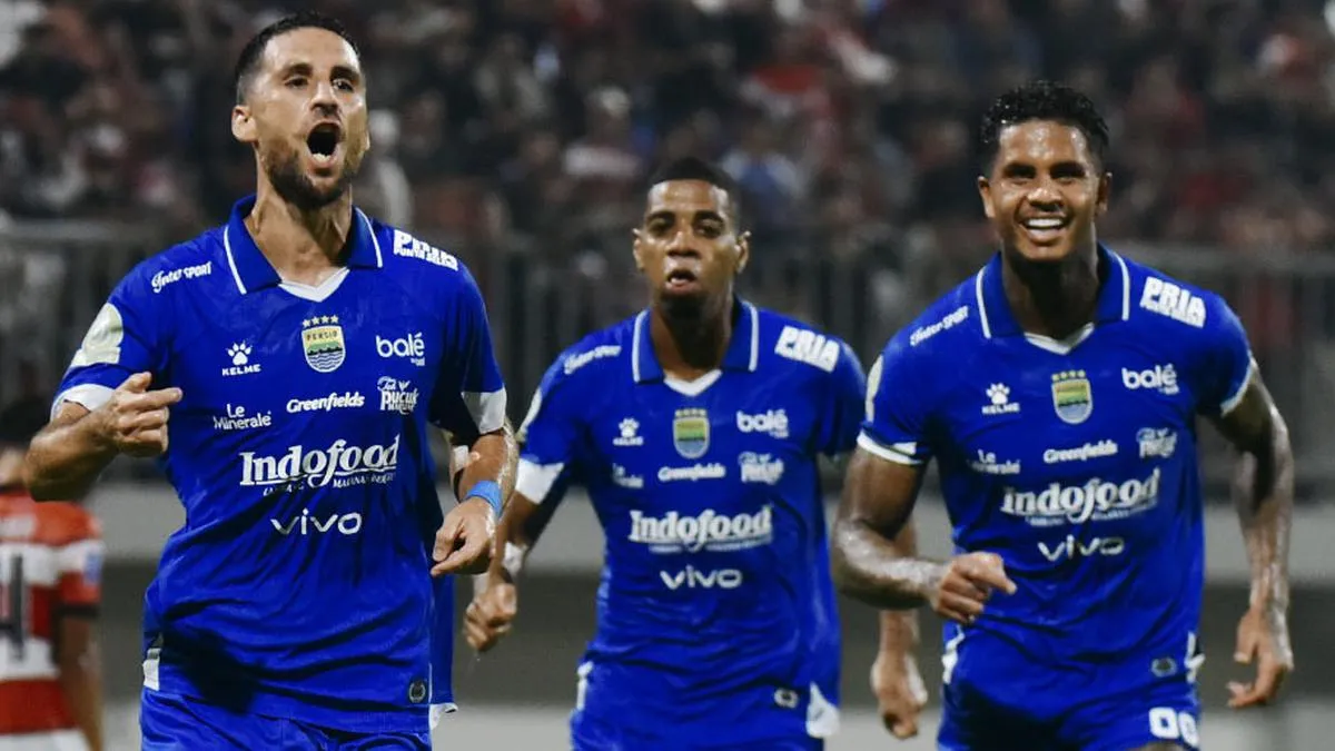 Persib Tanpa Bojan Hodak Siap Hadapi Madura United di Kandang