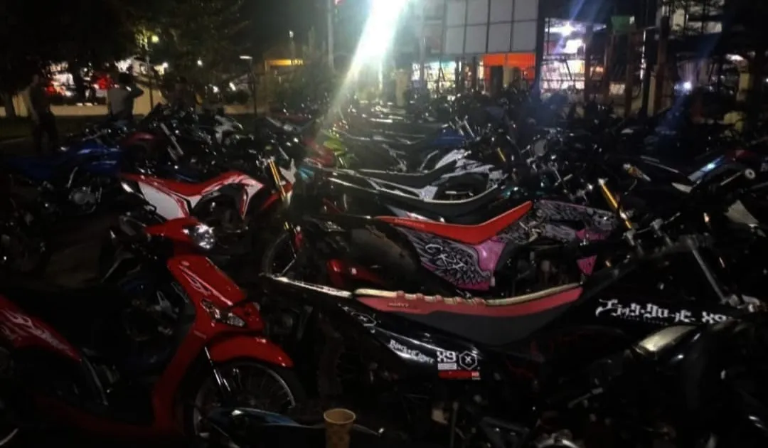 Polres Ketapang Amankan Puluhan Motor Knalpot Brong dalam Razia Berkala