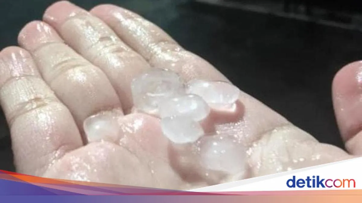 Hujan Es Melanda Dua Desa di Jombang Menjelang Buka Puasa