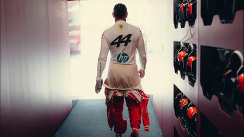 Lewis Hamilton Bicarakan Pensiun Menjelang F1 2026