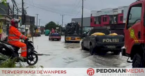 Banjir Rendam Jalan Poros Moncongloe Maros-BTP, Arus Lalu Lintas Lumpuh