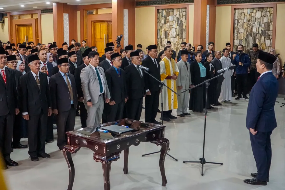 Gubernur NTB Lantik 392 Pejabat untuk Penguatan Birokrasi