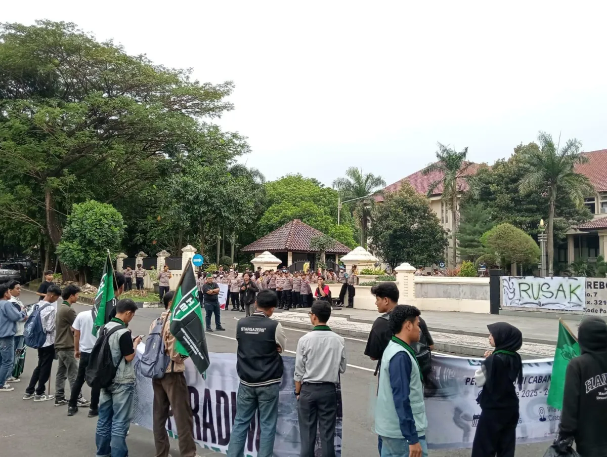 HMI Cirebon Desak Perbaikan Infrastruktur dan Reformasi Birokrasi