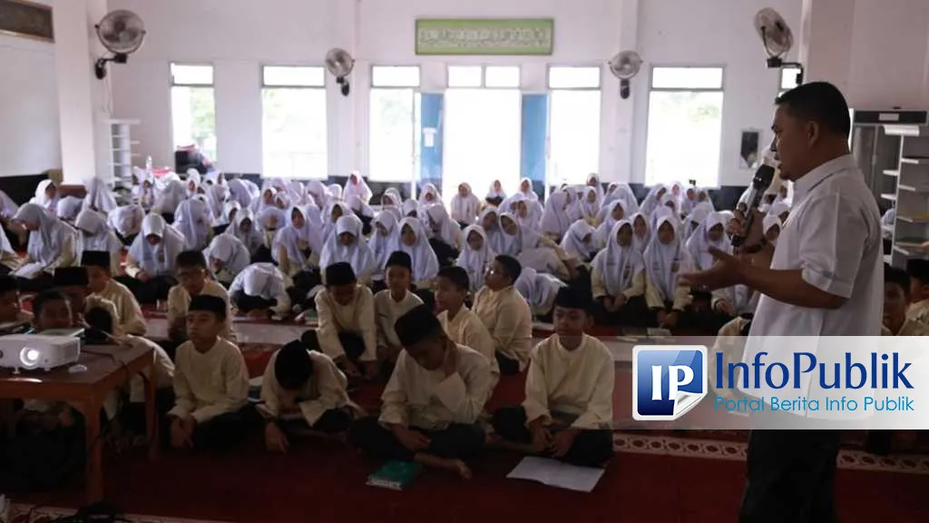 Pemkab Tanah Datar Tingkatkan Literasi Digital Pelajar untuk Cegah Hoaks