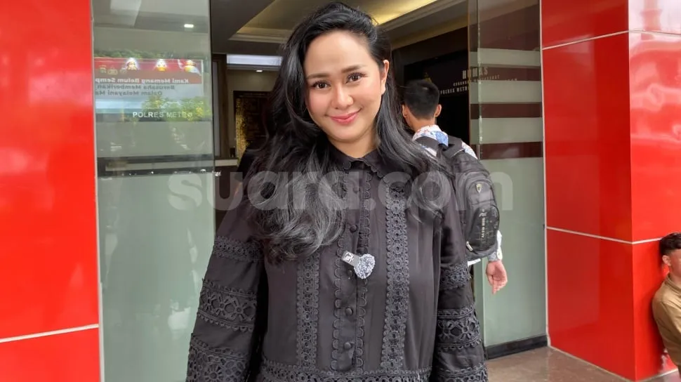 Denise Chariesta: Gaya Asuh Bebas Sesuai Keterampilan Finansial