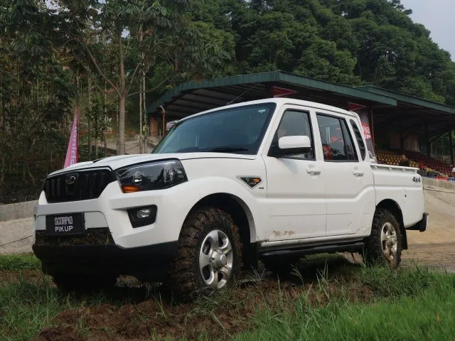 Impor 105.000 Pikap India di Tengah Lesunya Industri Otomotif Nasional