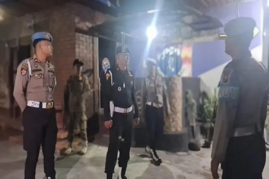 Patroli Gabungan Amankan Ibadah Ramadan di Blitar