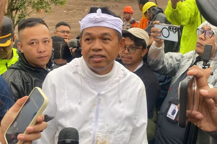 Dedi Mulyadi Salurkan Bantuan untuk Warga Disabilitas Terdampak Banjir di Ciamis