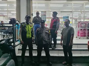 Polsek Cicalengka Gelar Patroli Malam untuk Amankan Minimarket