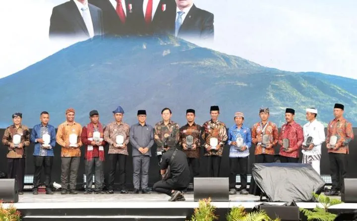 Desa Suak Lamsel Menjadi Juara Favorit Desa Wisata Ramah Lingkungan 2025