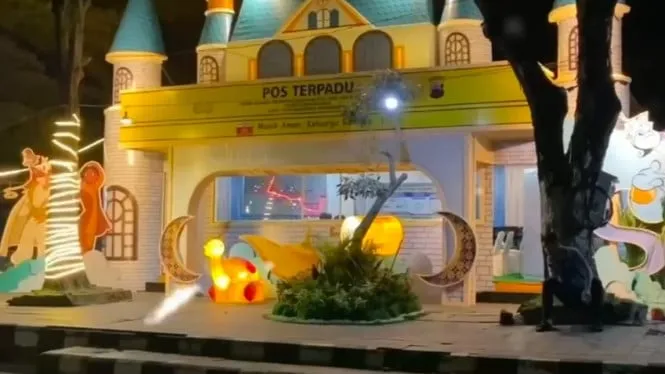 Pos Mudik Karanganyar Hadir dengan Dekorasi Tematik Aladdin