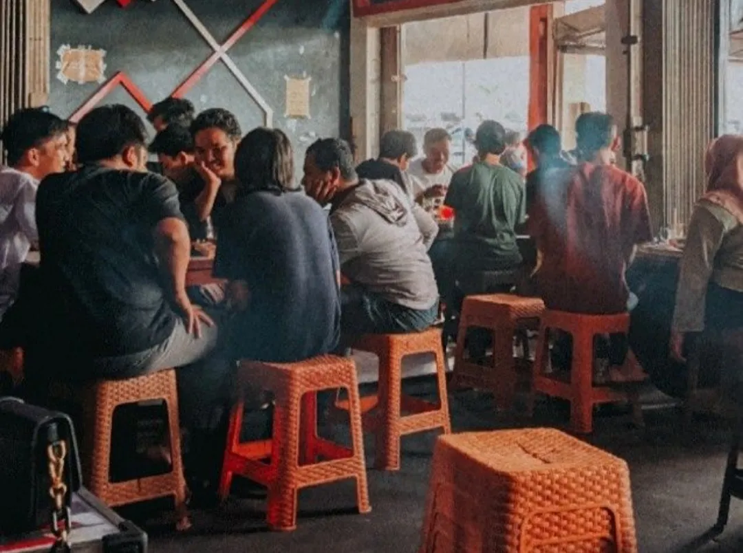 Warung Kopi Jadi Ruang Publik Pilihan Warga Tulungagung