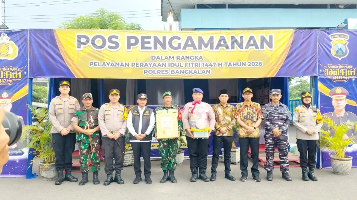 Bupati Lukman Pantau Pos Pengamanan untuk Kelancaran Arus Mudik