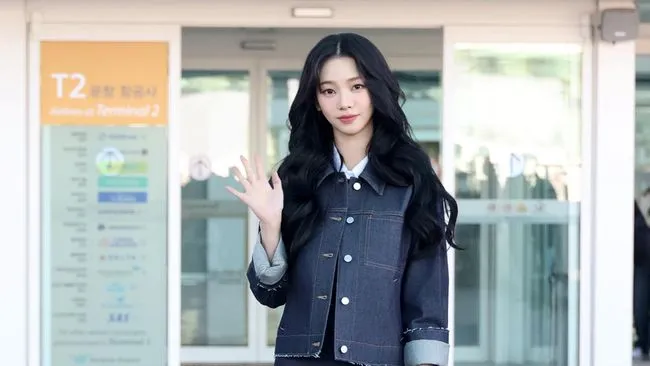 Selebritas Asia Tampil Stylish di Bandara Menjelang Milan Fashion Week