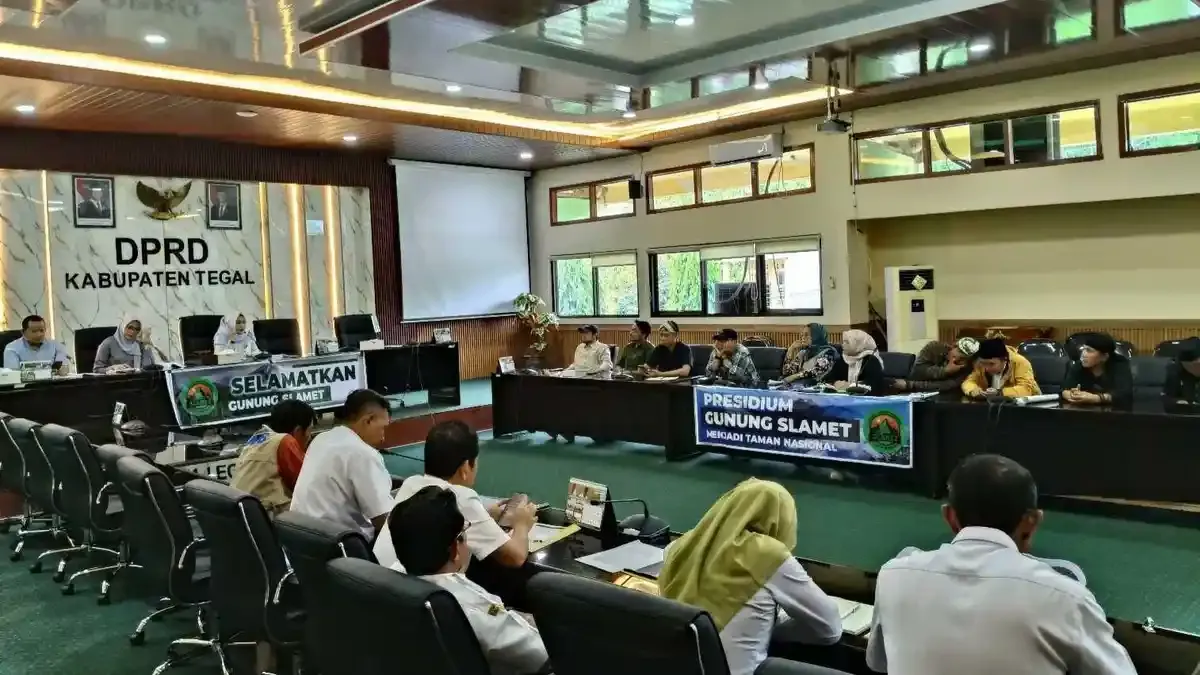 Relawan Desak Gunung Slamet Ditetapkan sebagai Taman Nasional