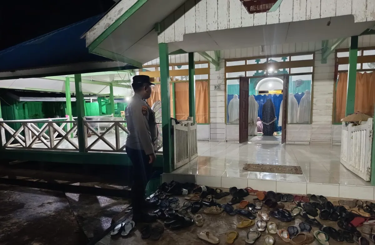 Polsubsektor Batu Ampar Laksanakan Pengamanan Sholat Tarawih Selama Ramadhan