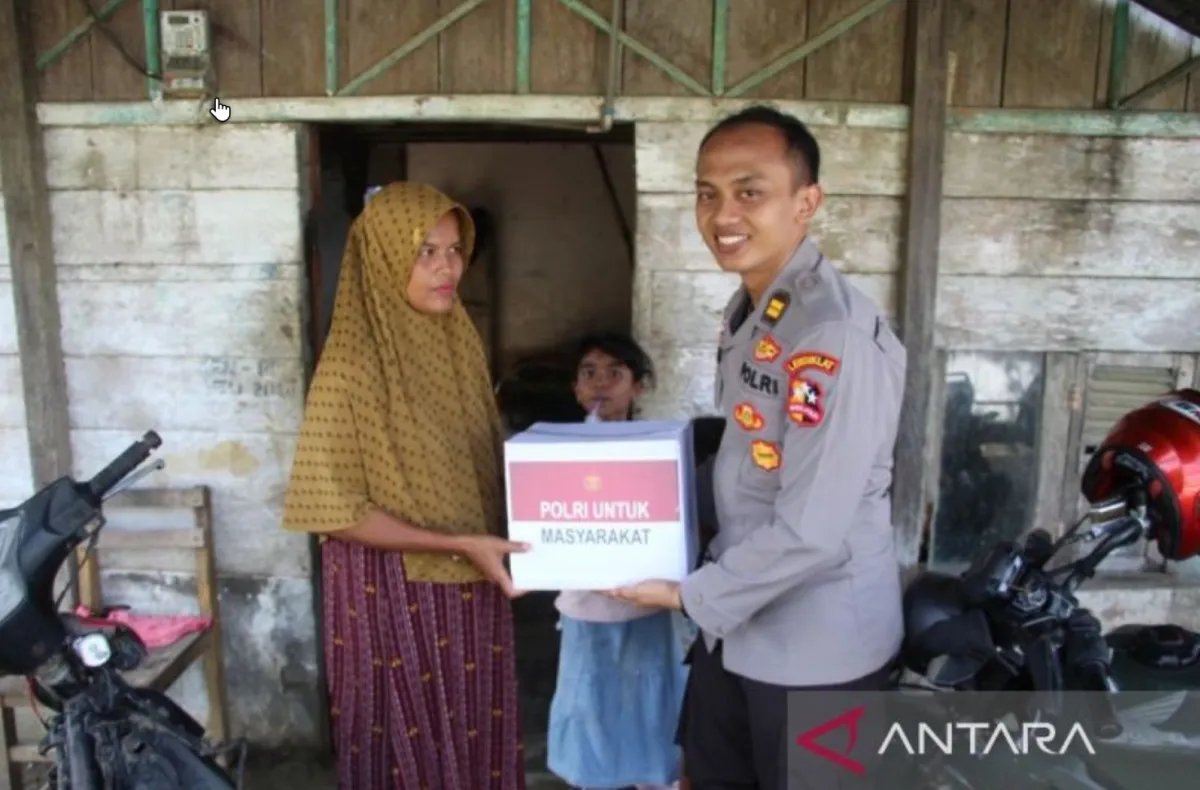 Mahasiswa STIK Salurkan Bantuan Sosial untuk Korban Banjir di Aceh Barat