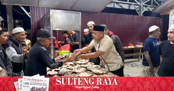 Kodam XXIII/PW dan Komunitas Berbagi Sahur Gratis di Palu