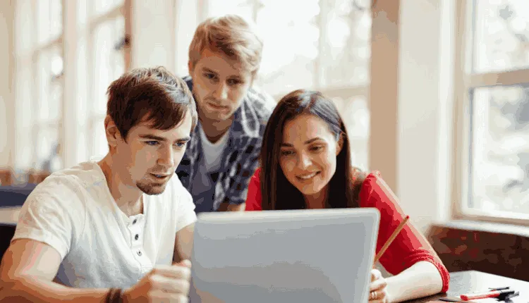 Sistem Informasi: Pilihan Jurusan dengan Peluang Karier Menjanjikan di Era Digital