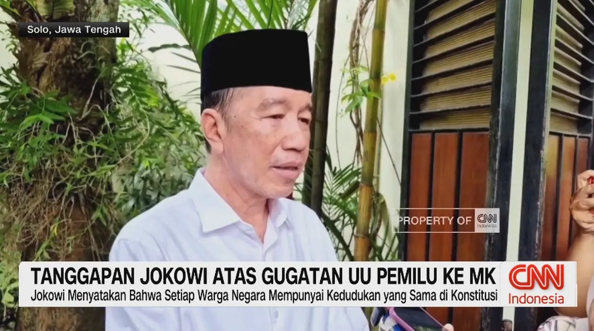 Jokowi Tanggapi Gugatan Larangan Keluarga Presiden Maju di Pemilu