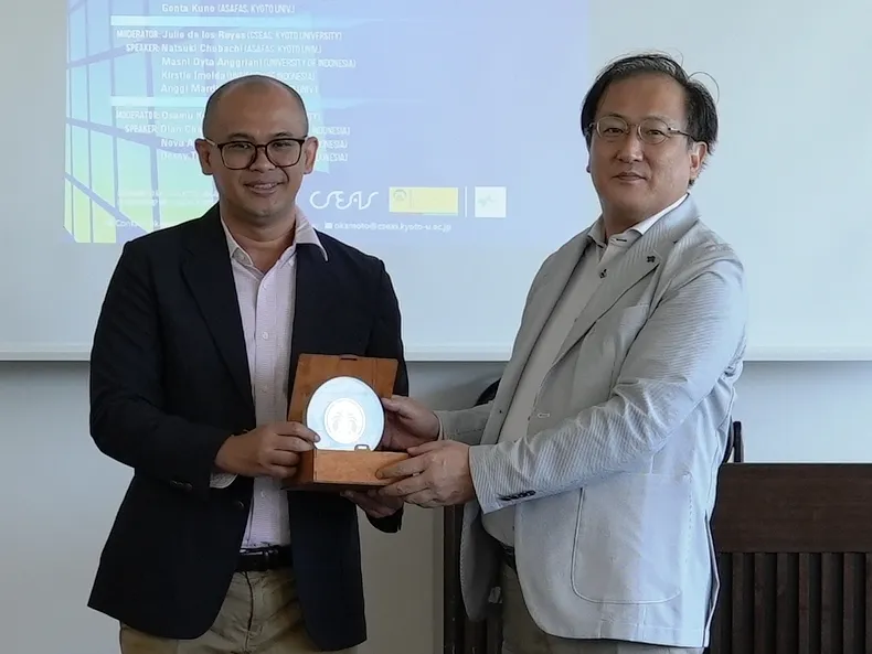 Peran Masyarakat dalam Pengelolaan Lingkungan Jadi Sorotan di Seminar SIL UI dan Kyoto University