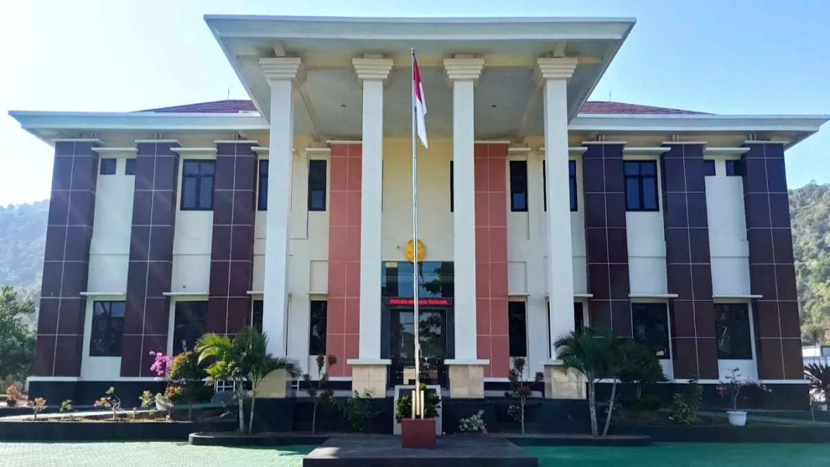 Pengadilan Agama Taliwang Raih Dua Penghargaan dari KPPN Sumbawa Besar