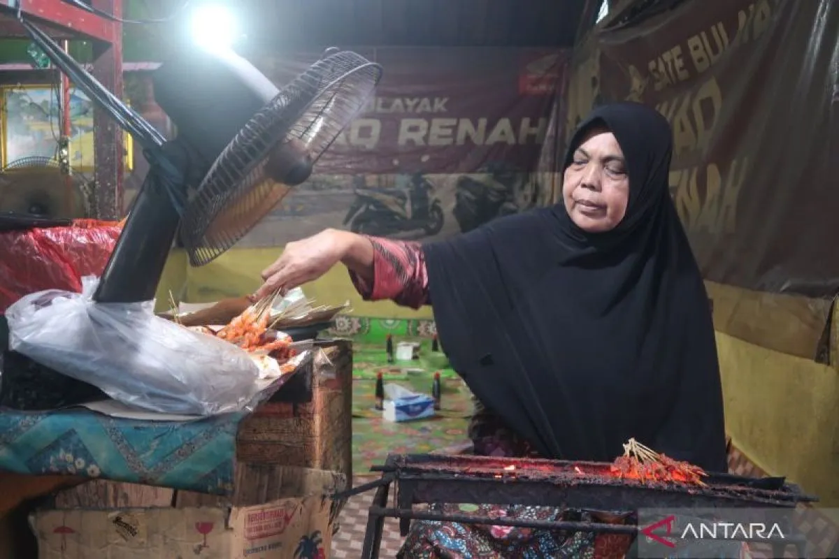 Sate Bulayak, Menu Favorit Berbuka Puasa di Lombok