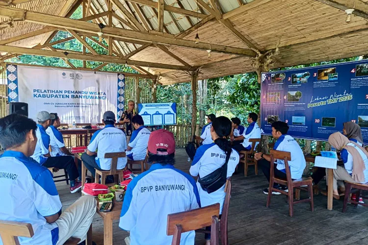 Pemandu Wisata Banyuwangi Dapatkan Pelatihan Teknologi dari BPVP dan Startup